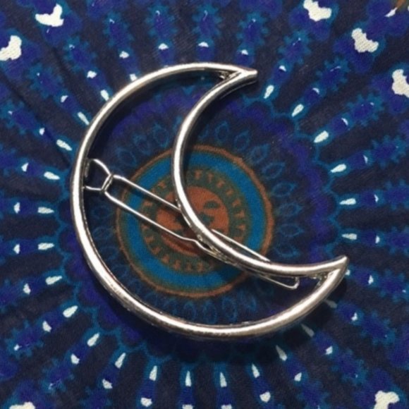 Brandy Melville Silver Metal Moon Hair Clip Barret - Picture 3 of 5
